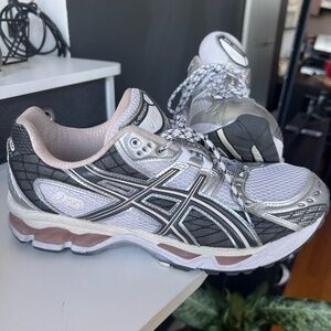 Ascis Gel Nimbus 10.1